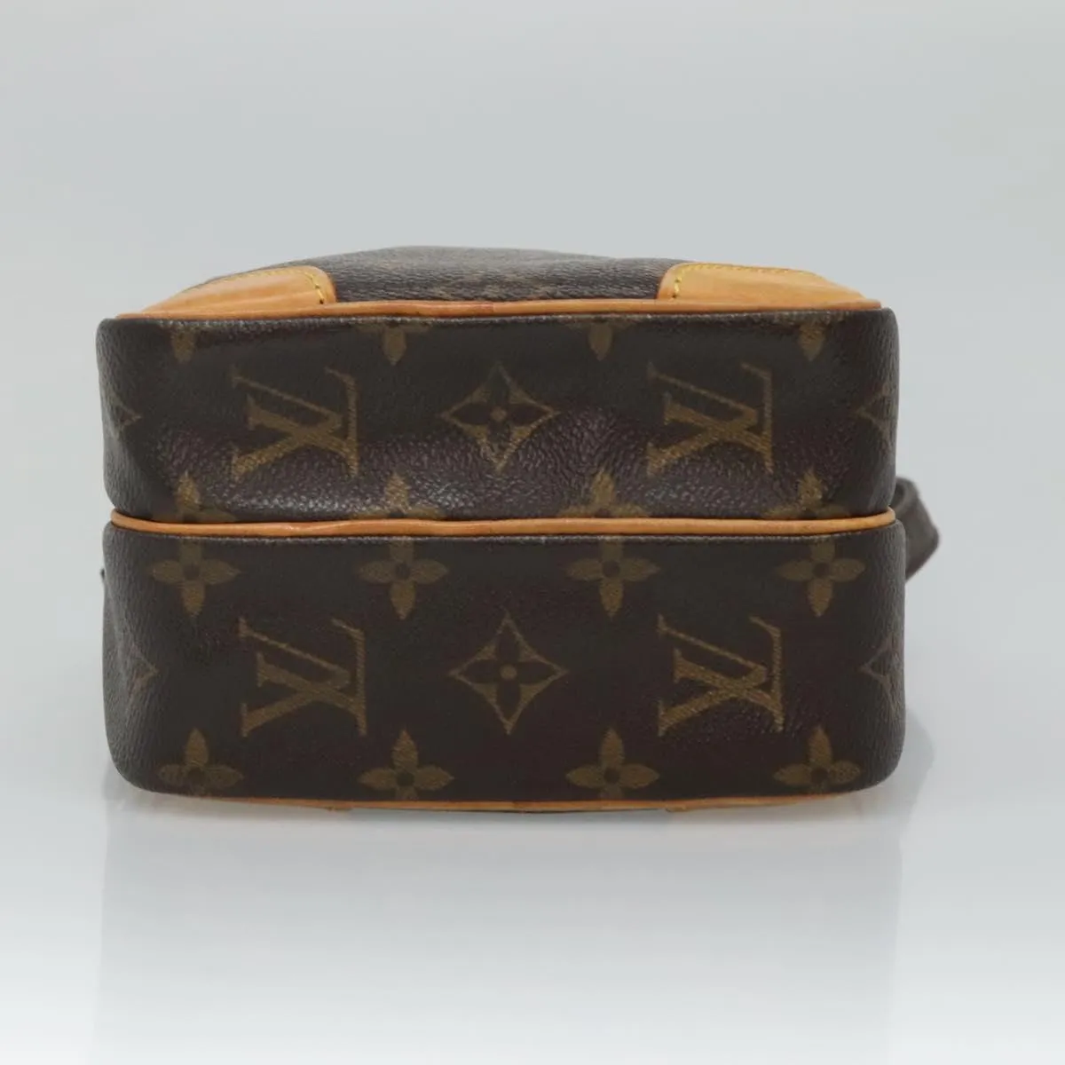 Louis Vuitton Amazon Canvas Shoulder Bag (Pre-Owned)