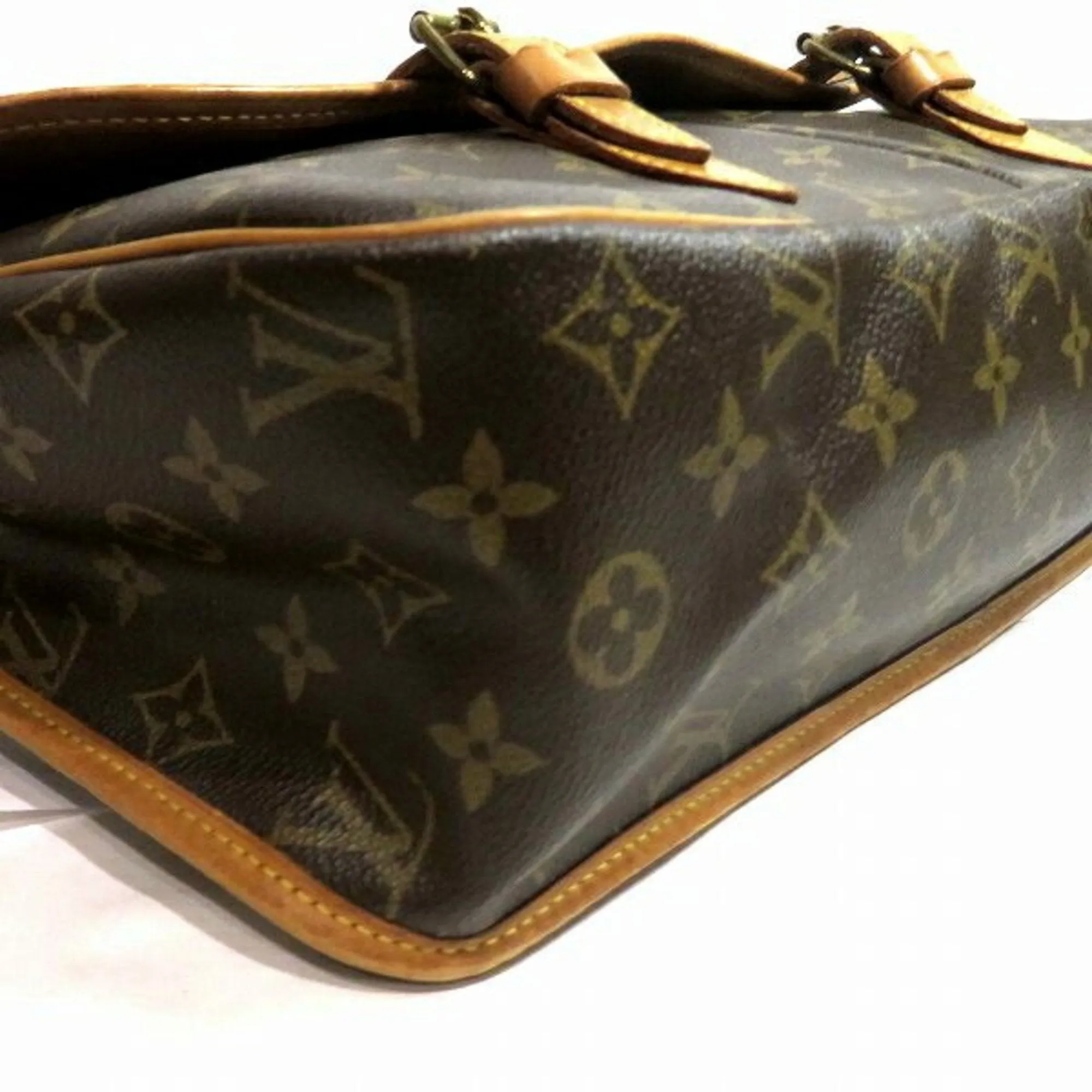Louis Vuitton Gibecire Canvas Shoulder Bag (Pre-Owned)