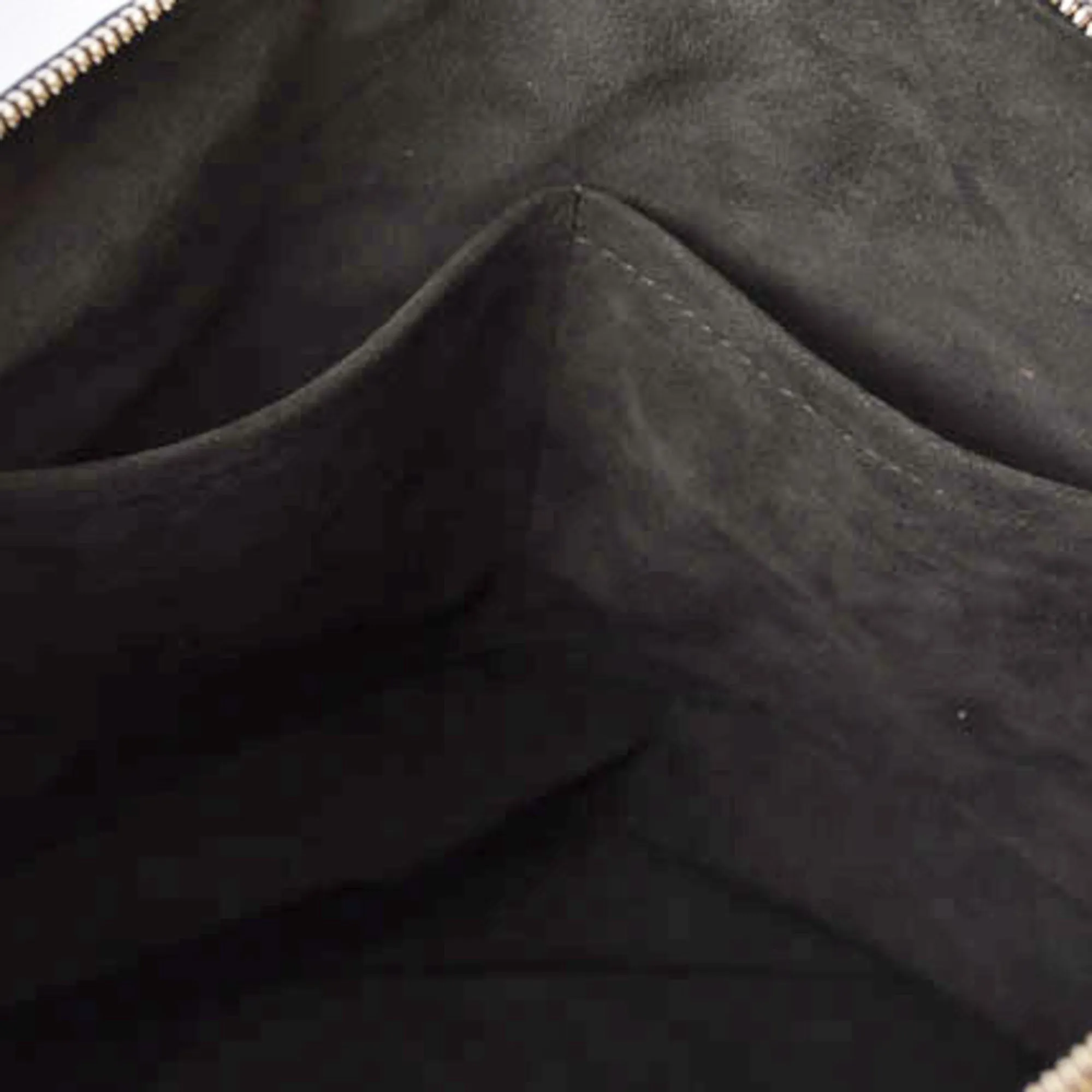 Louis Vuitton Ixia Leather Handbag (Pre-Owned)