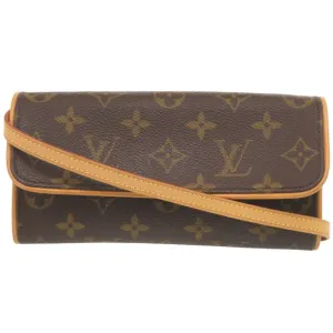 Louis Vuitton Monogram Monogram Pochette Shoulder Bag (Pre-Owned)
