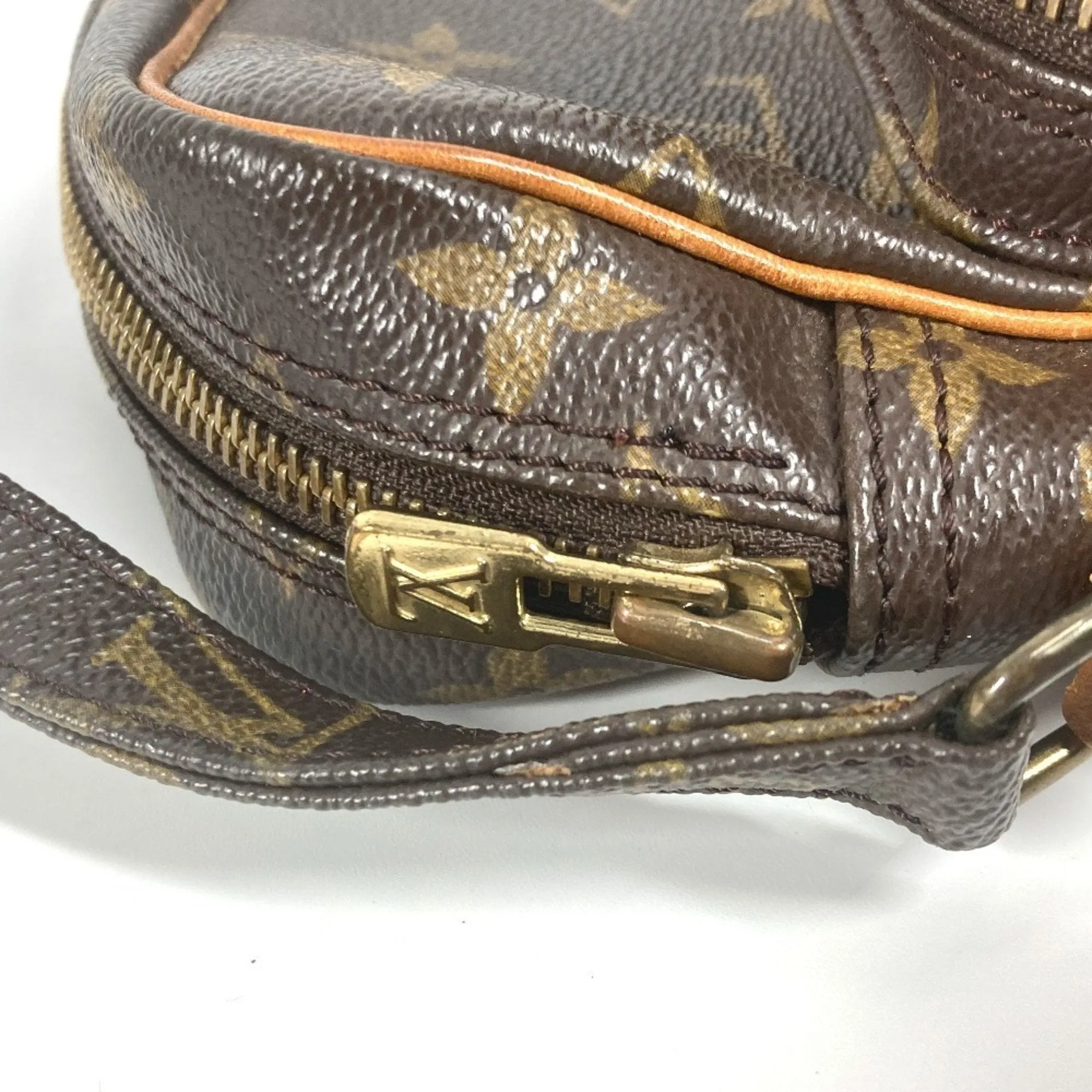 Louis Vuitton Monogram Pochette Shoulder Bag (Pre-Owned)