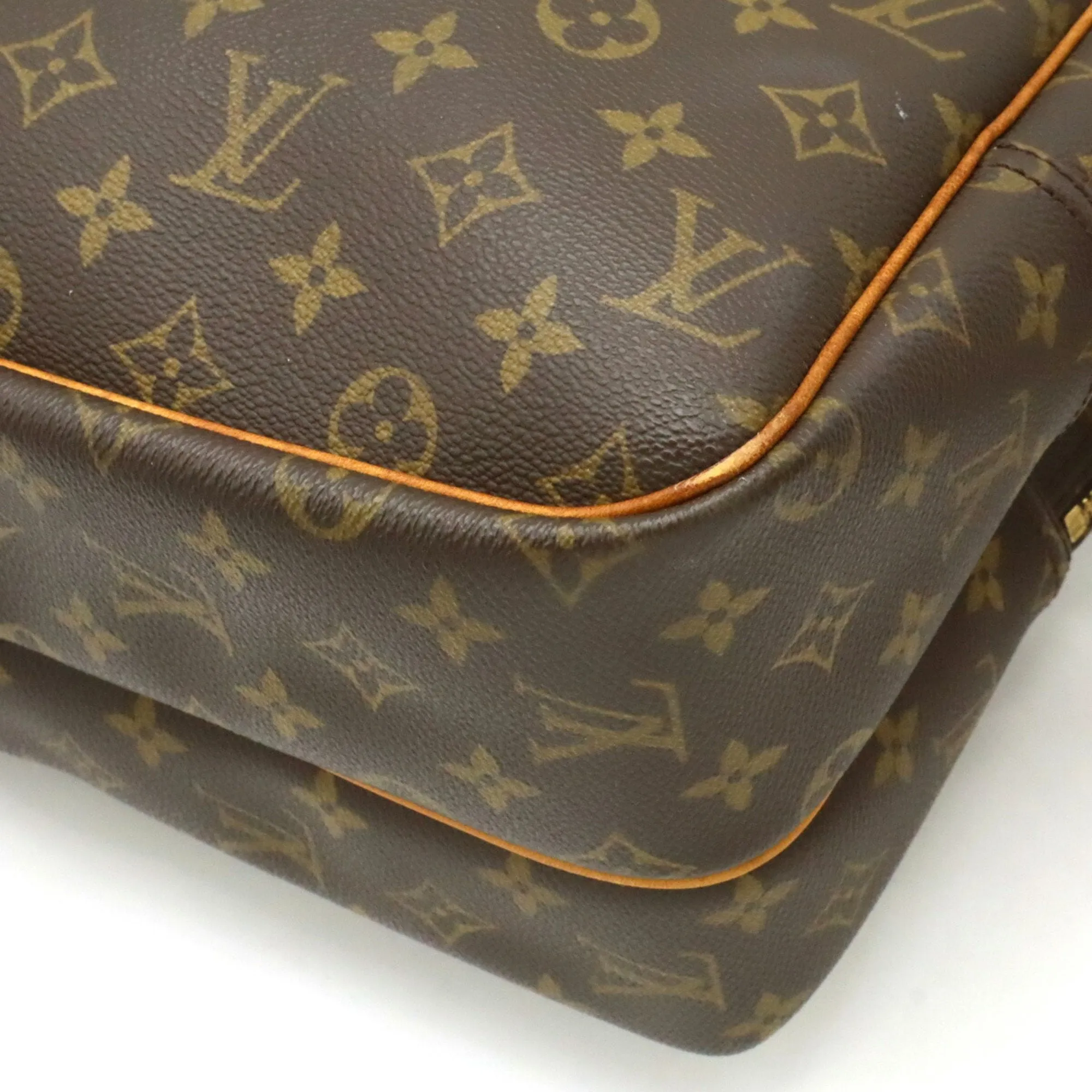 Louis Vuitton Monogram Shoulder Bag (Pre-Owned)
