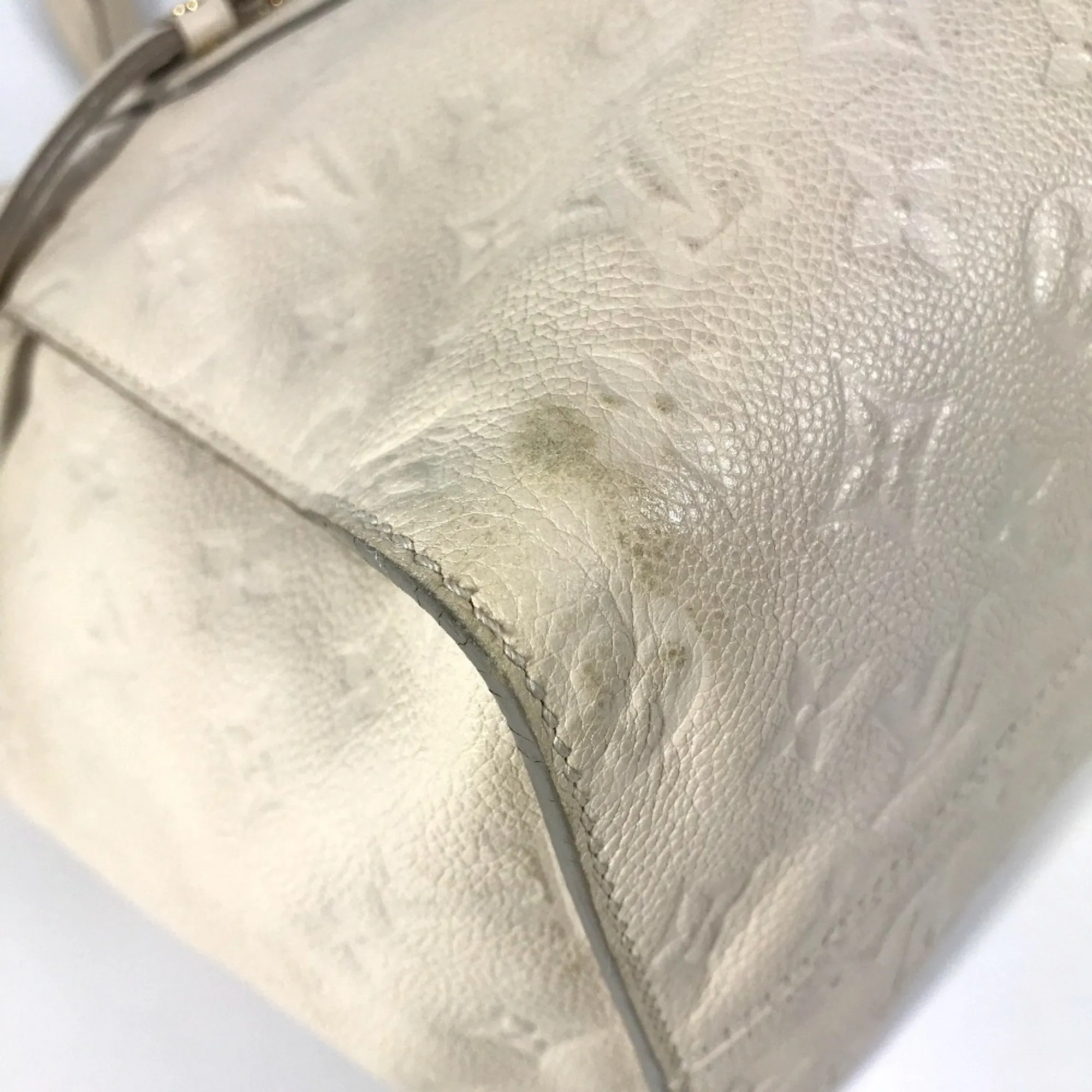 Louis Vuitton Neige Monogram Empreinte Leather Shoulder Bag Tote Bag (Pre-Owned)