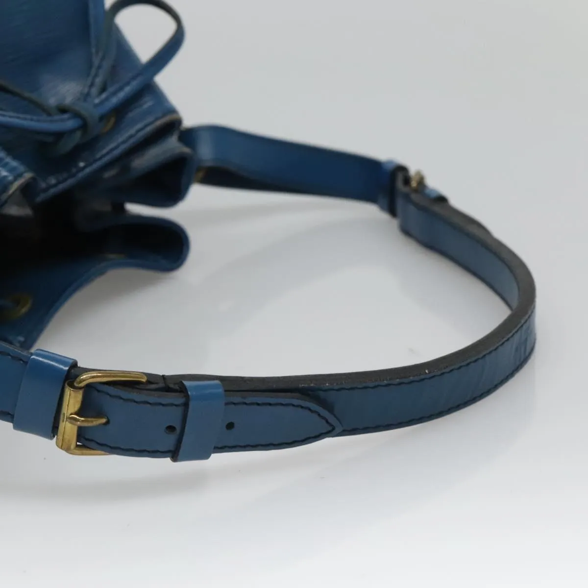Louis Vuitton No Pm Leather Shoulder Bag (Pre-Owned)