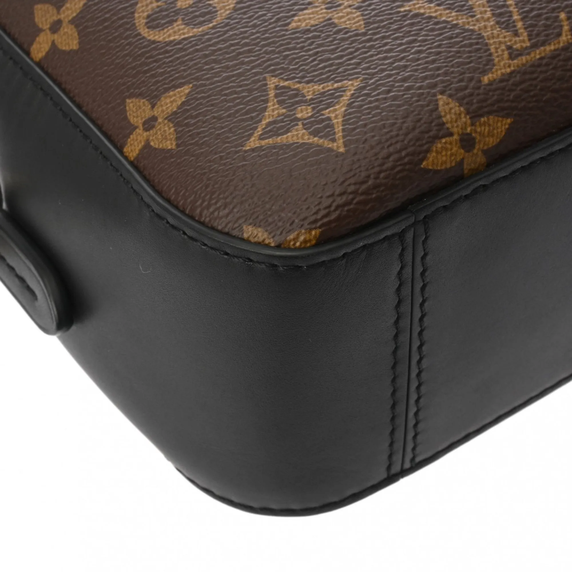 Louis Vuitton Santa Monica Canvas Shoulder Bag (Pre-Owned)