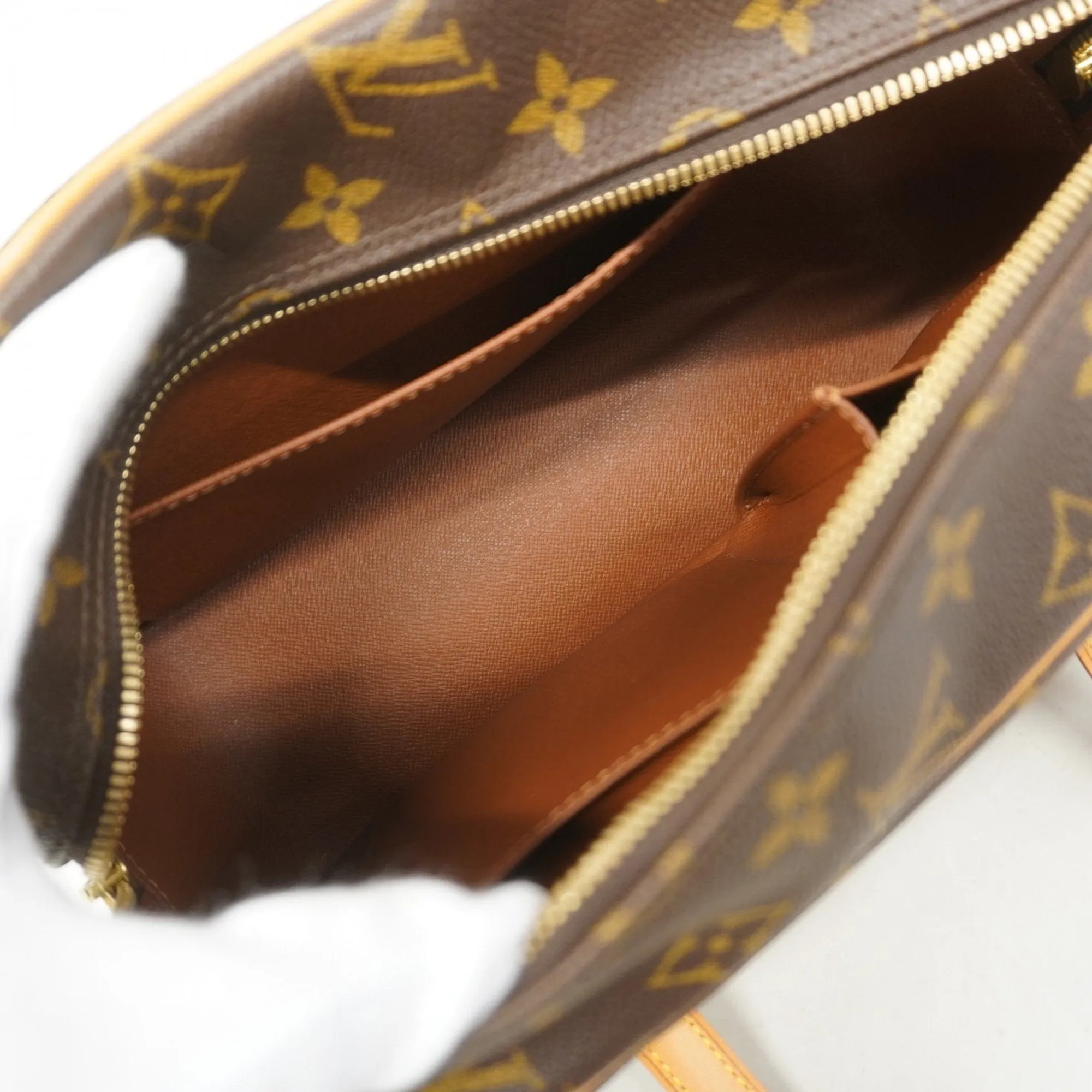 Louis Vuitton Shoulder Bag (Pre-Owned)