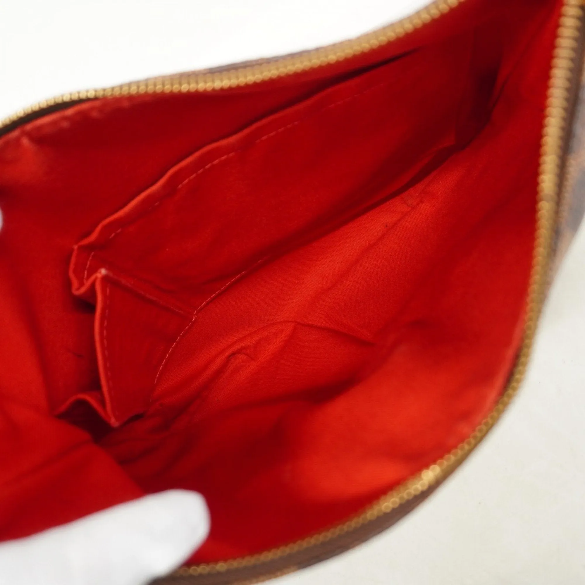 Louis Vuitton Shoulder Bag (Pre-Owned)