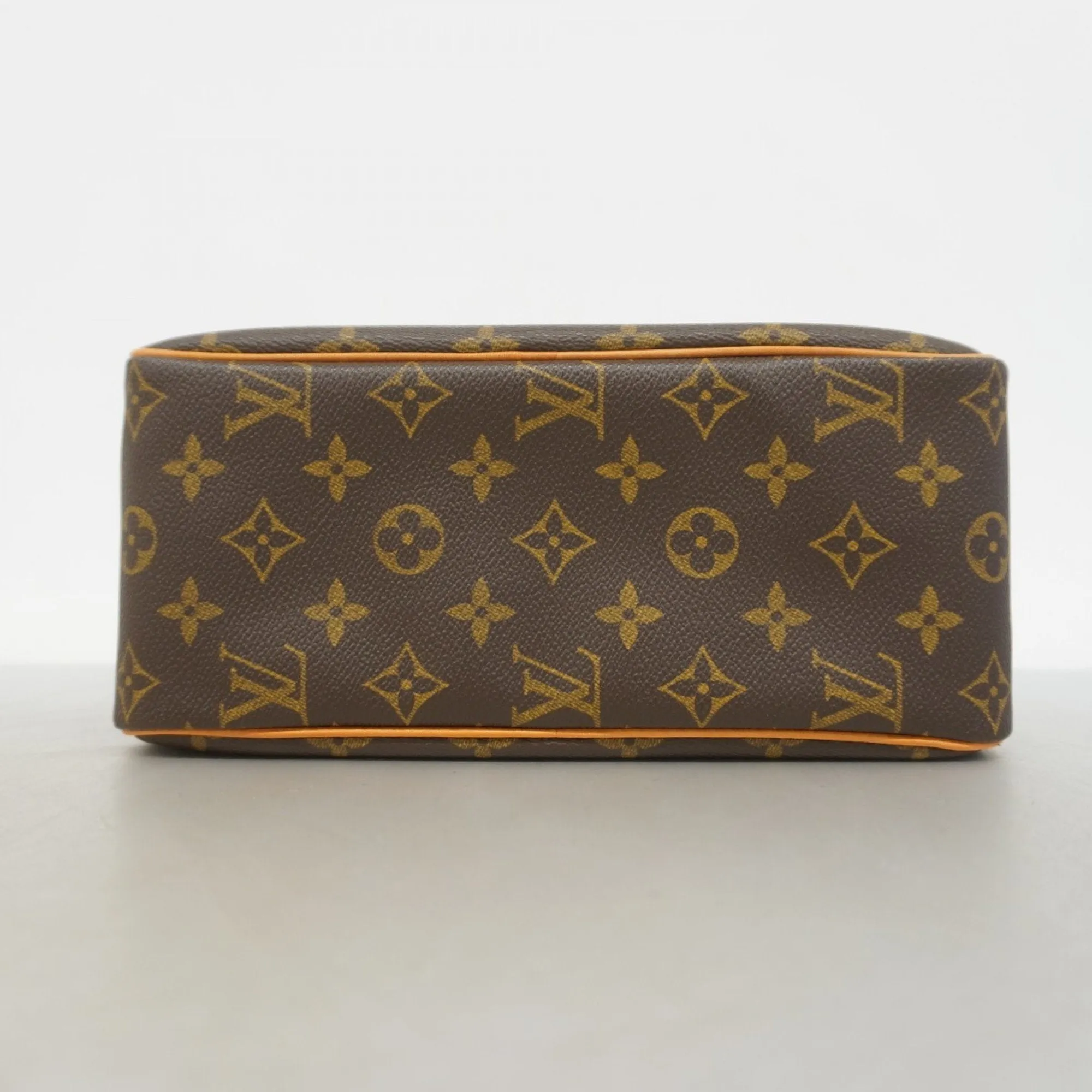 Louis Vuitton Shoulder Bag (Pre-Owned)