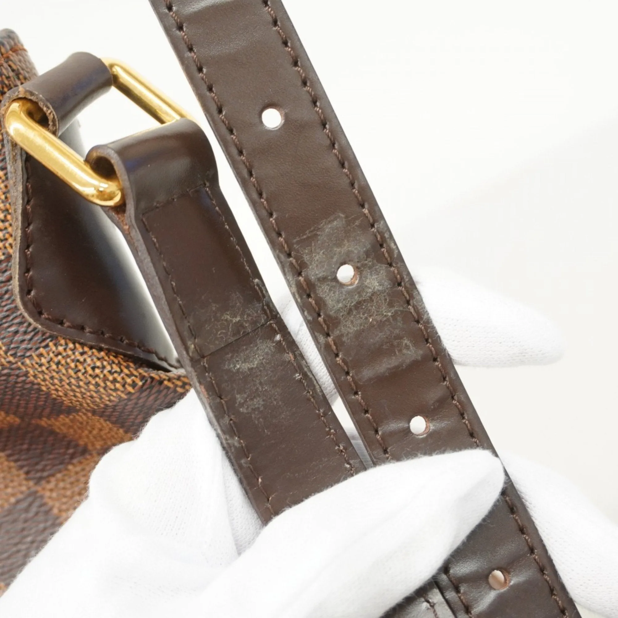 Louis Vuitton Shoulder Bag (Pre-Owned)