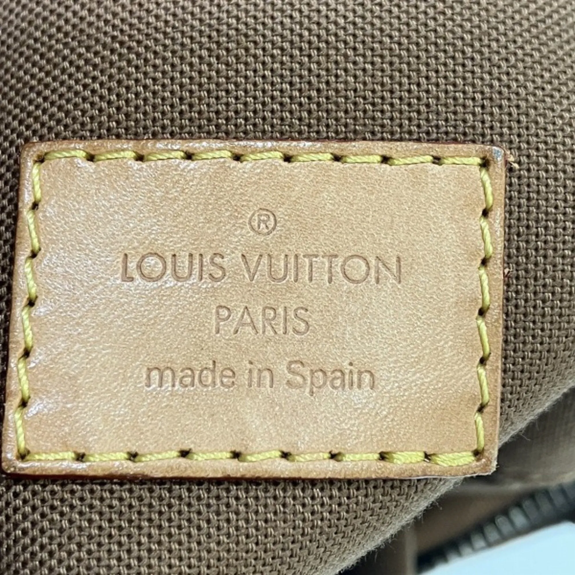 Louis Vuitton Shoulder Bag (Pre-Owned)