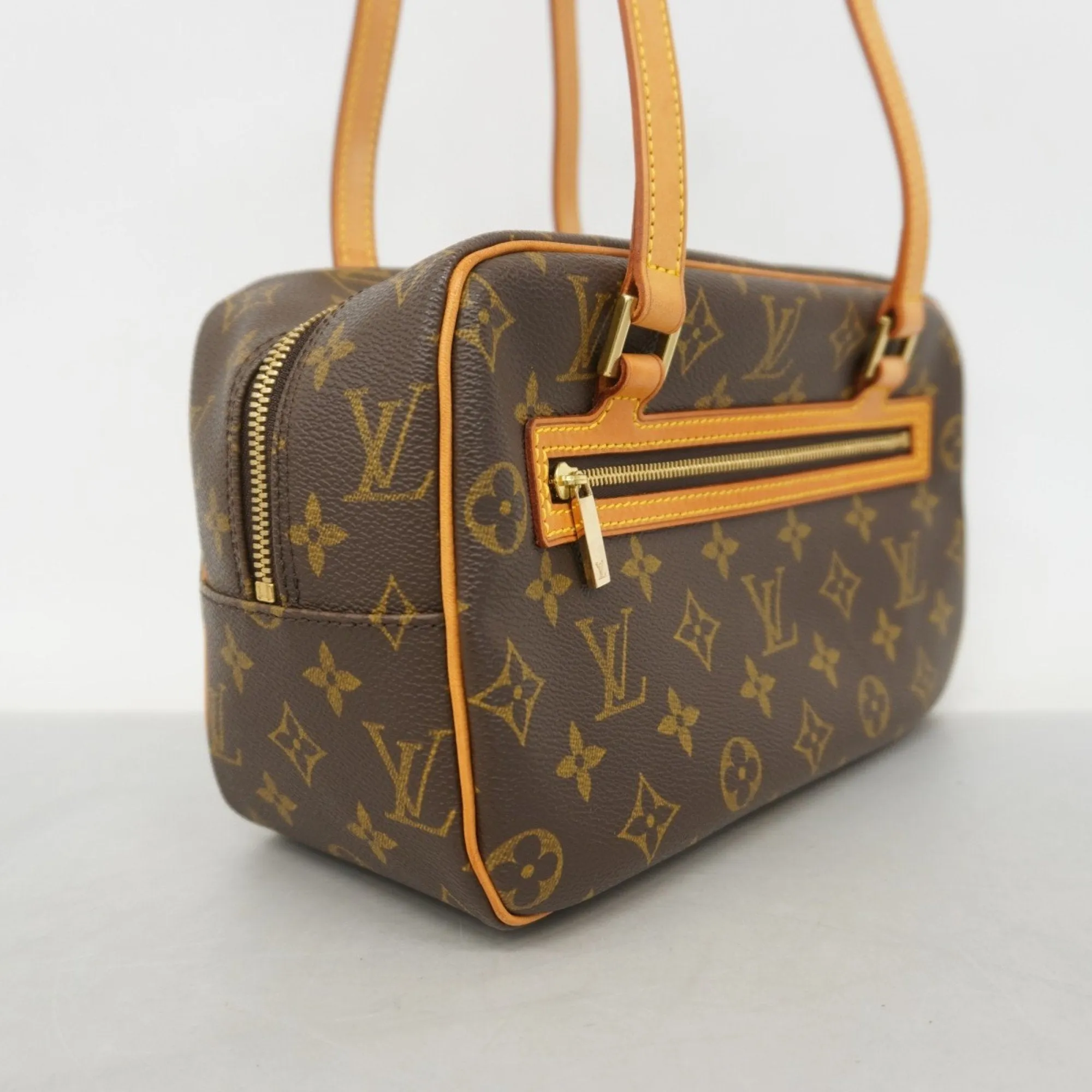 Louis Vuitton Shoulder Bag (Pre-Owned)