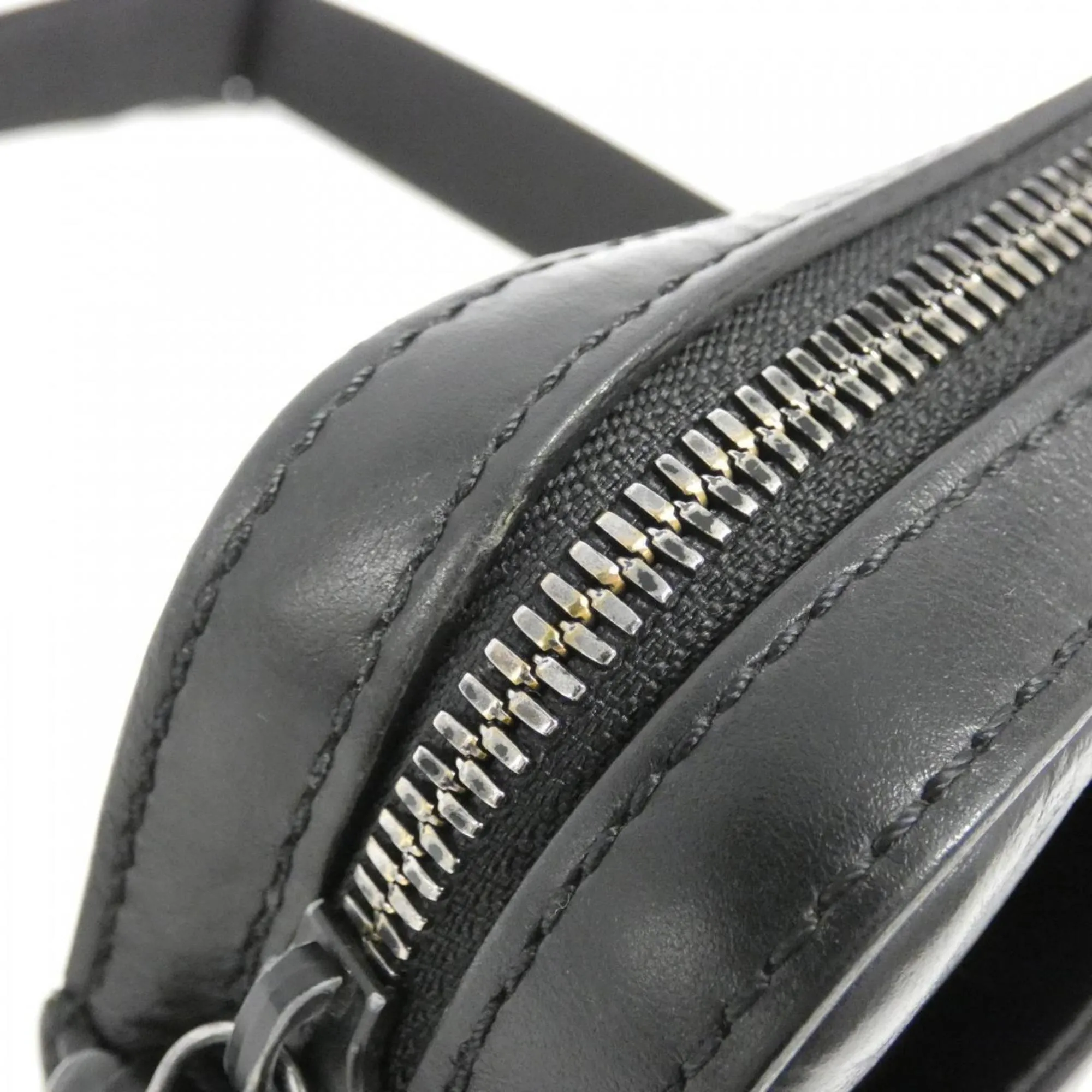 Louis Vuitton Trio Leather Shoulder Bag (Pre-Owned)