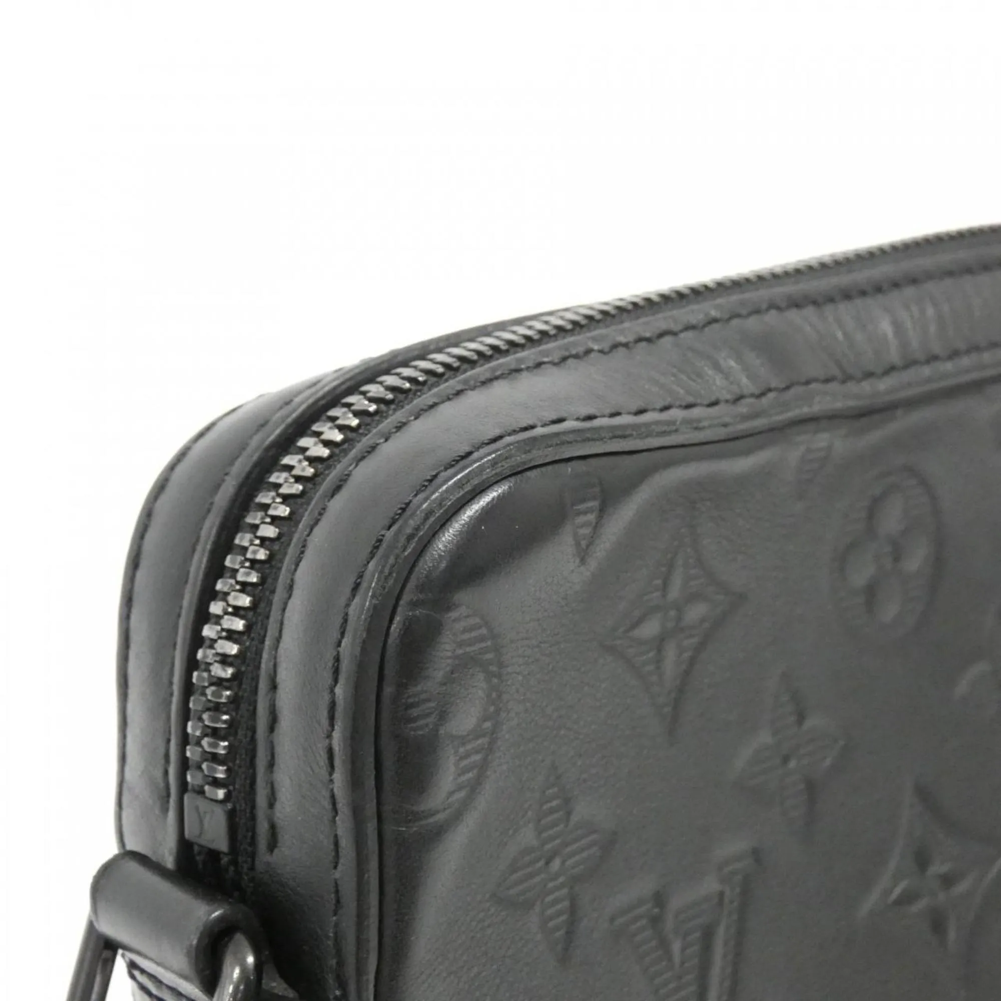 Louis Vuitton Trio Leather Shoulder Bag (Pre-Owned)