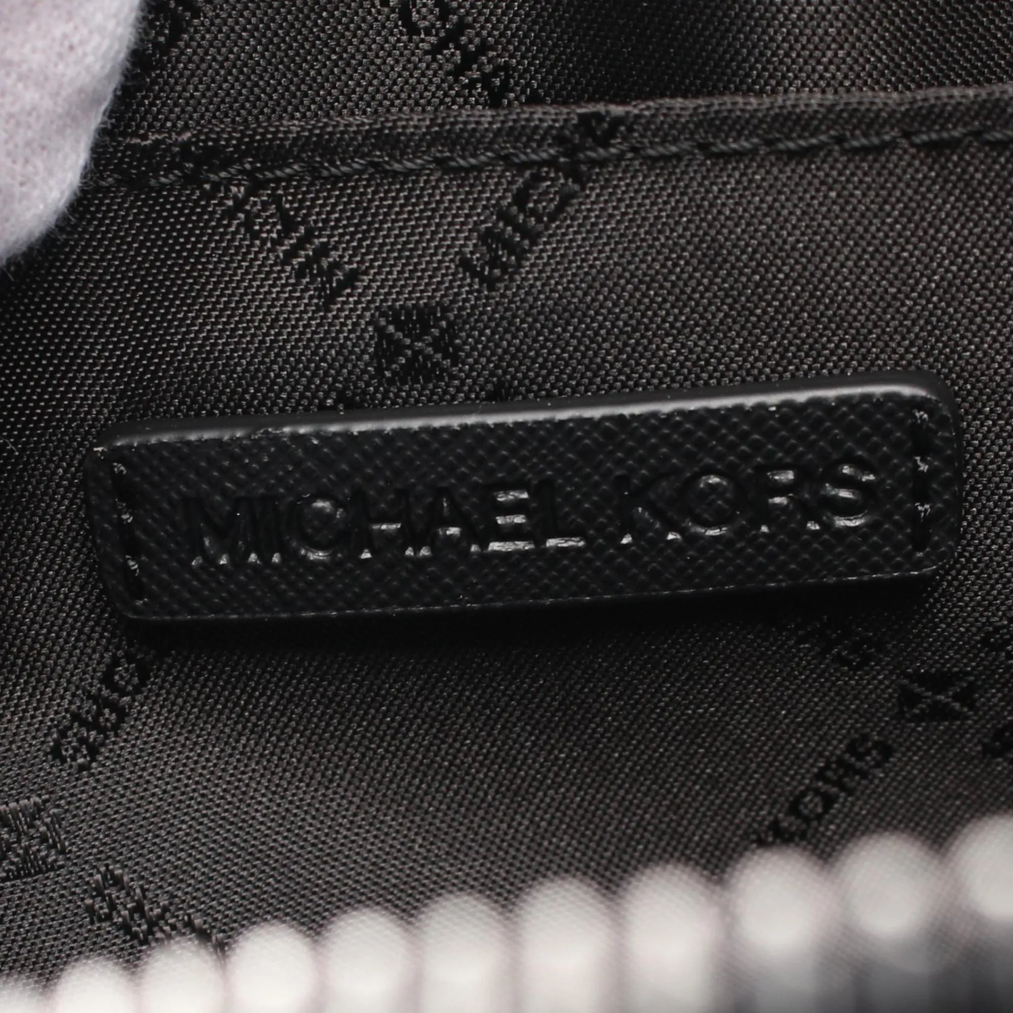 Michael Kors Jet Set Canvas Shoulder Bag (Pre-Owned)