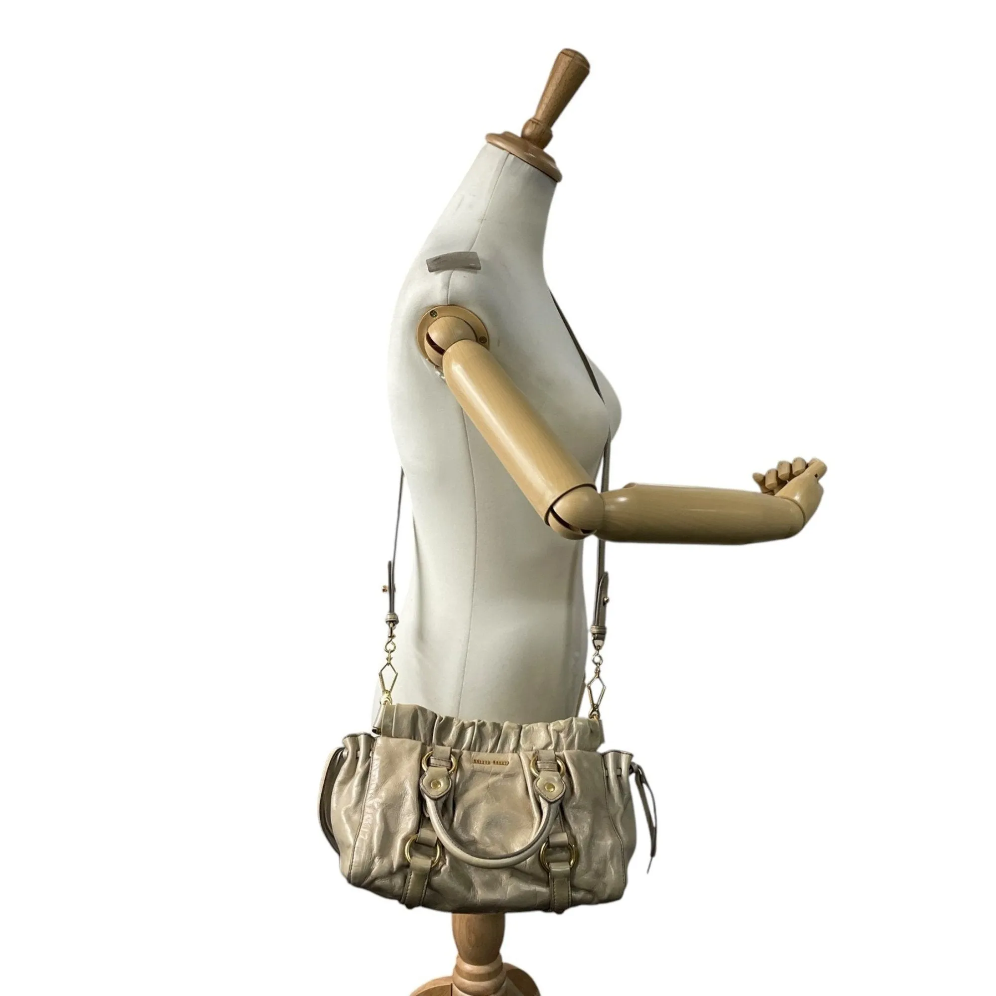 Miu Miu Leather Handbag Shoulder Bag (Pre-Owned)