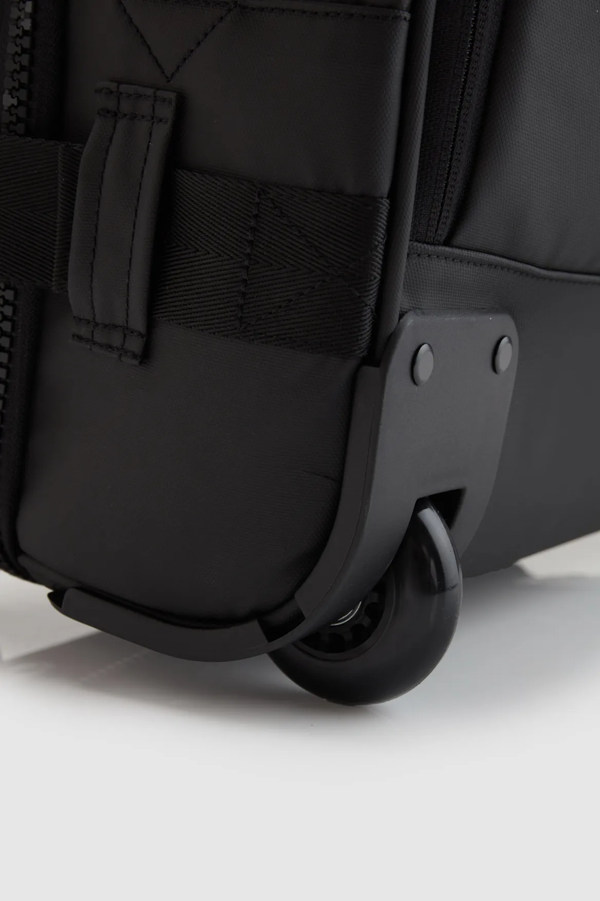 Newtown Carry-On 55cm Wheelbag