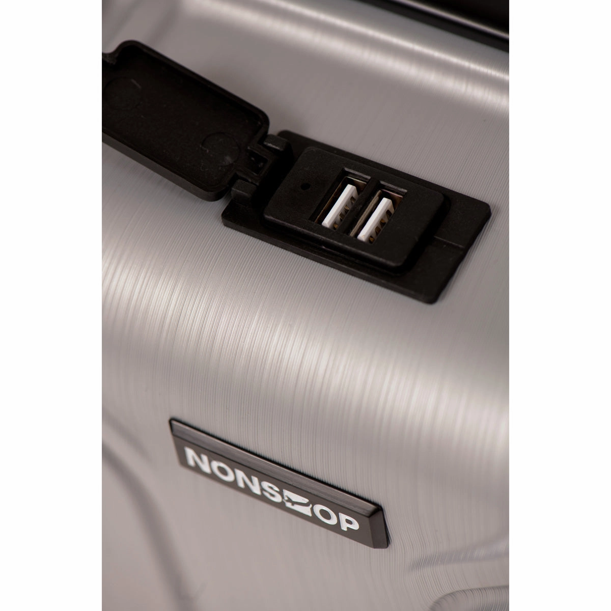 NONSTOP New York 3-Piece Expandable Spinner Luggage Set with Powerbank & 3-Piece Packing Cube Set