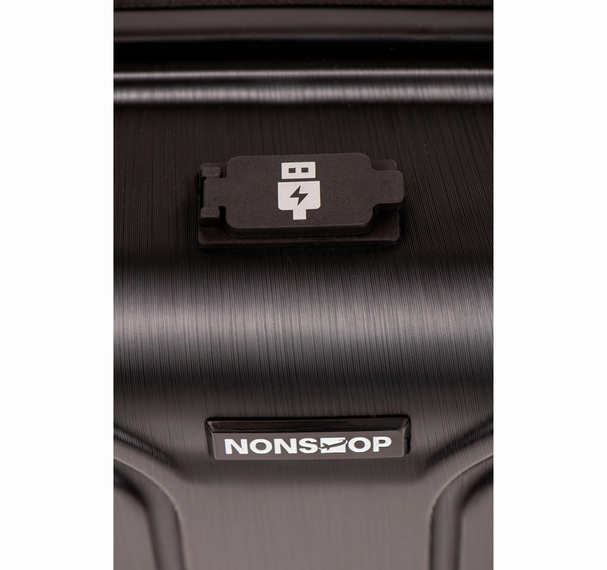 NONSTOP New York 3-Piece Expandable Spinner Luggage Set with Powerbank & 3-Piece Packing Cube Set
