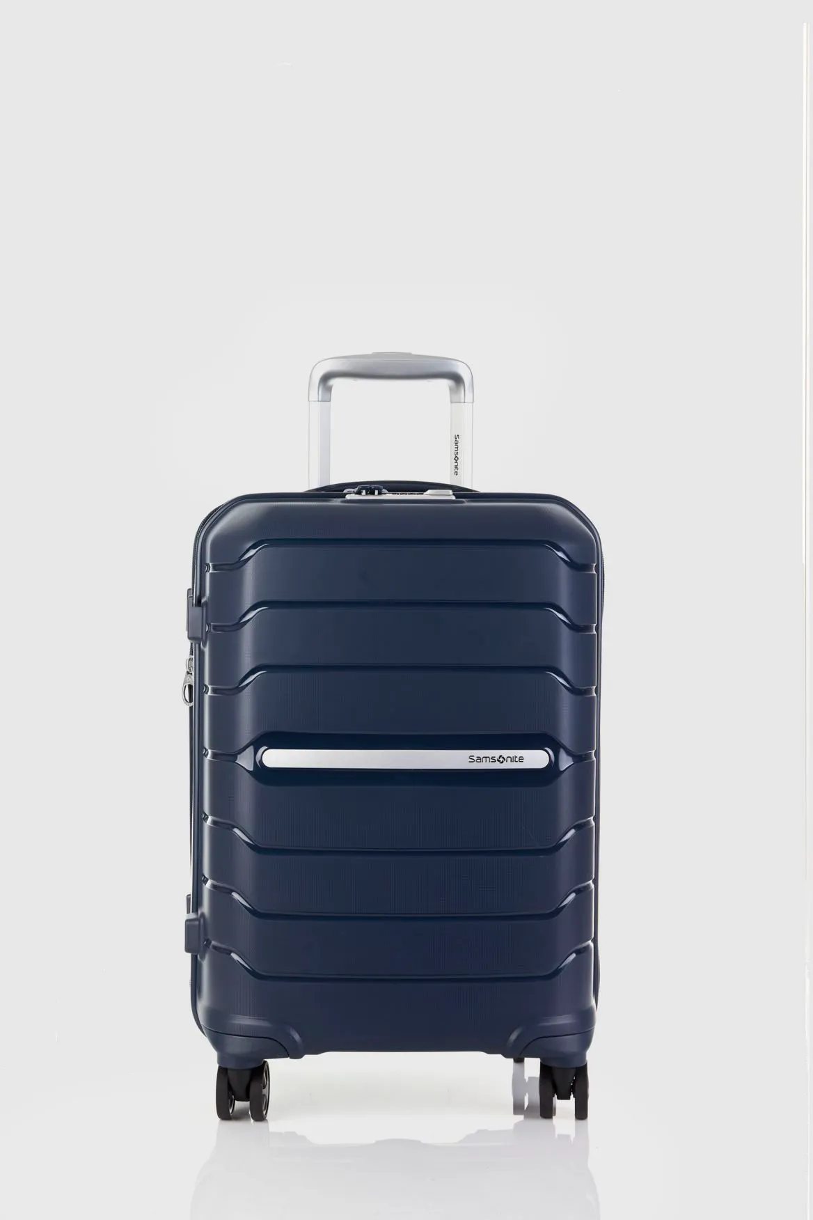 Oc2lite Carry-On 55cm Suitcase