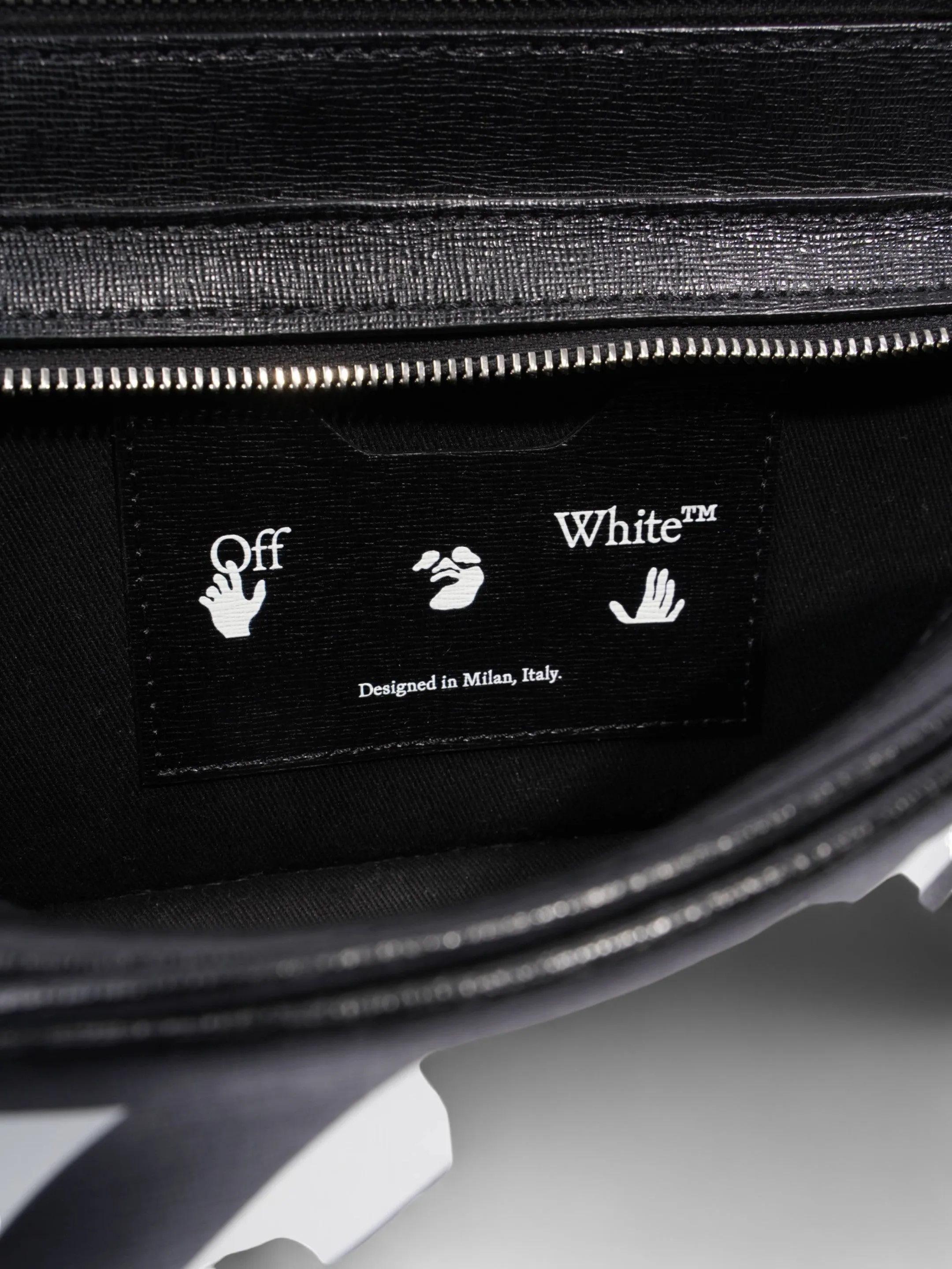 OffDiagonal Double Zip  // Strap Leather