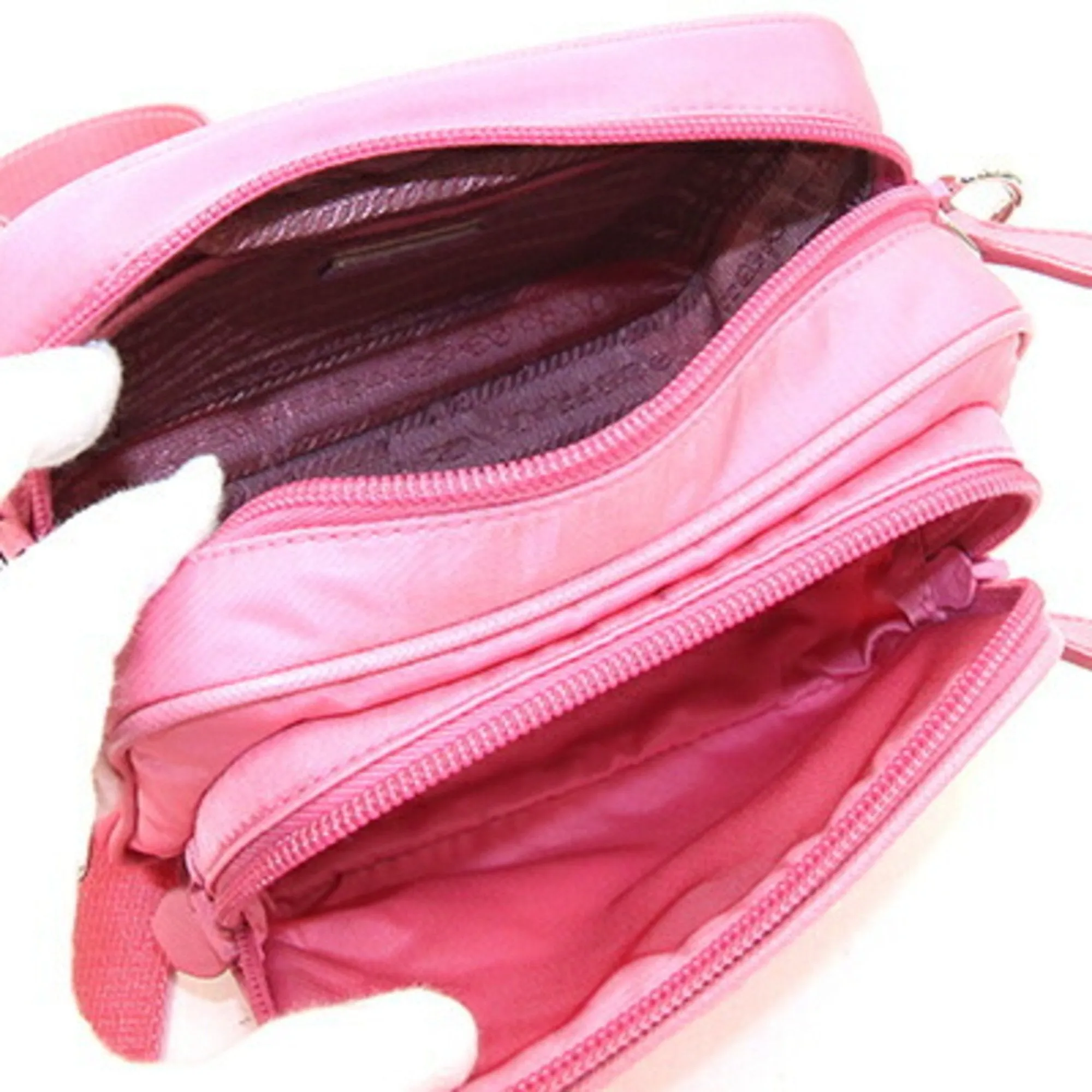 Prada Re-Edition Synthetic Shoulder Bag (Pre-Owned)
