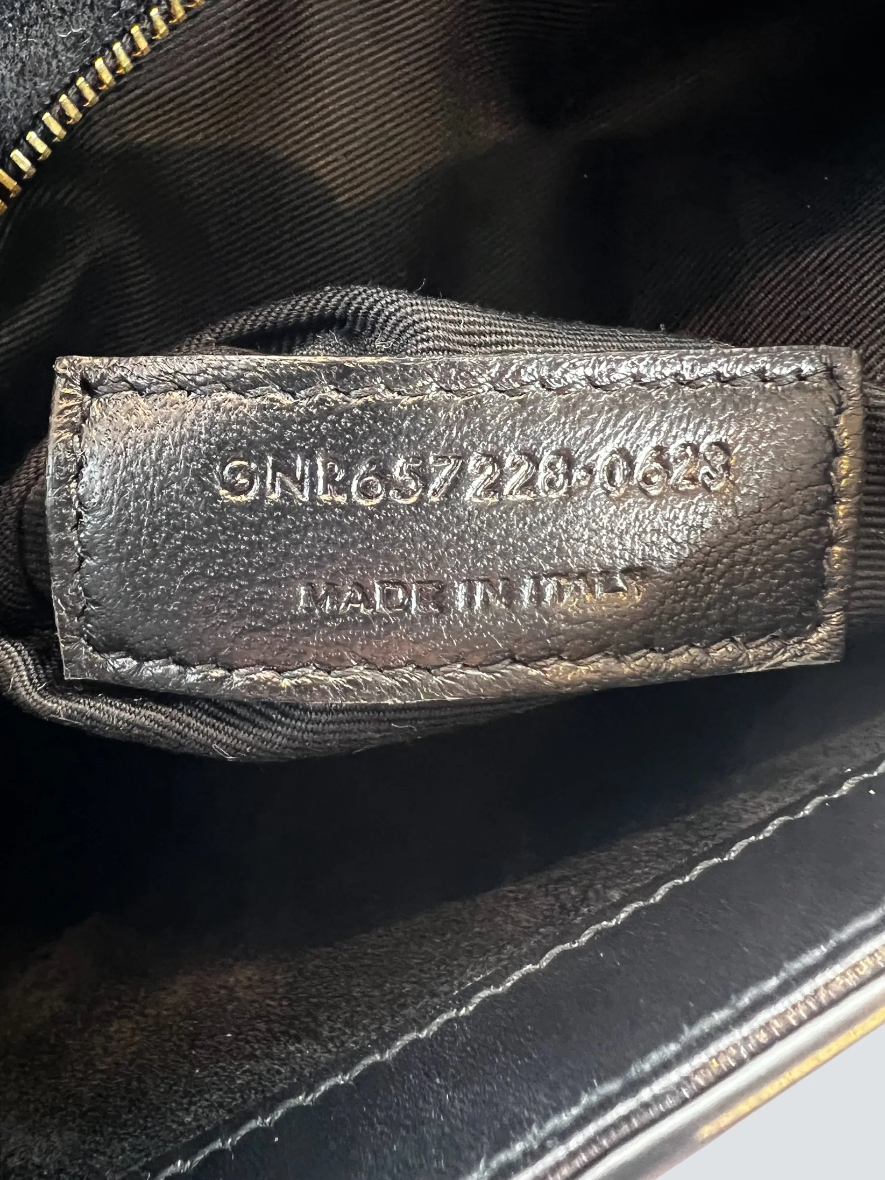 Saint Laurent Black Leather Le 5 A 7 Shoulder Bag