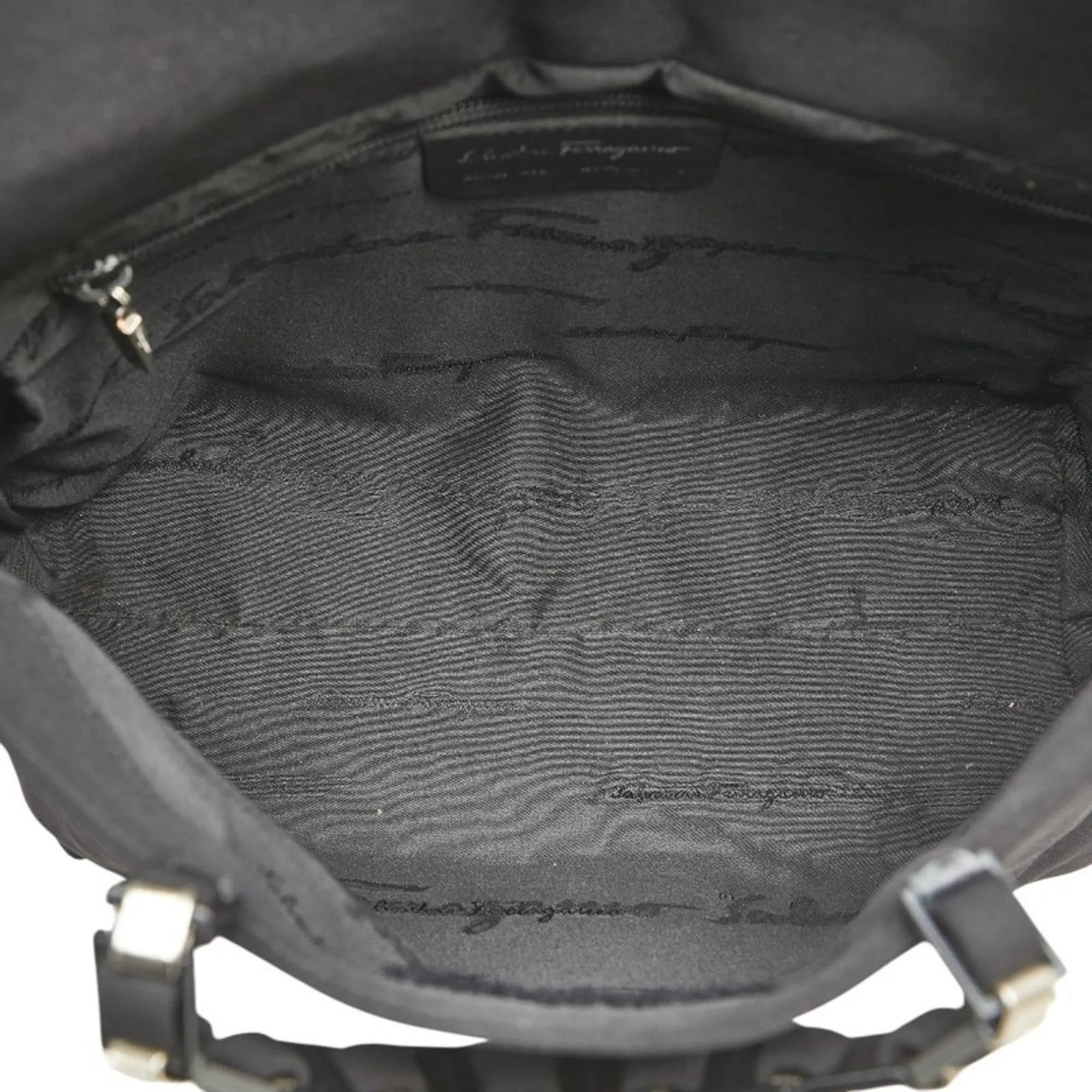Salvatore Ferragamo  Nylon Handbag Shoulder Bag (Pre-Owned)
