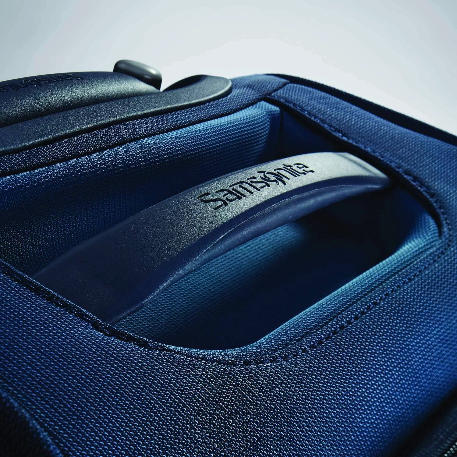 Samsonite Flexis 19" Expandable Spinner