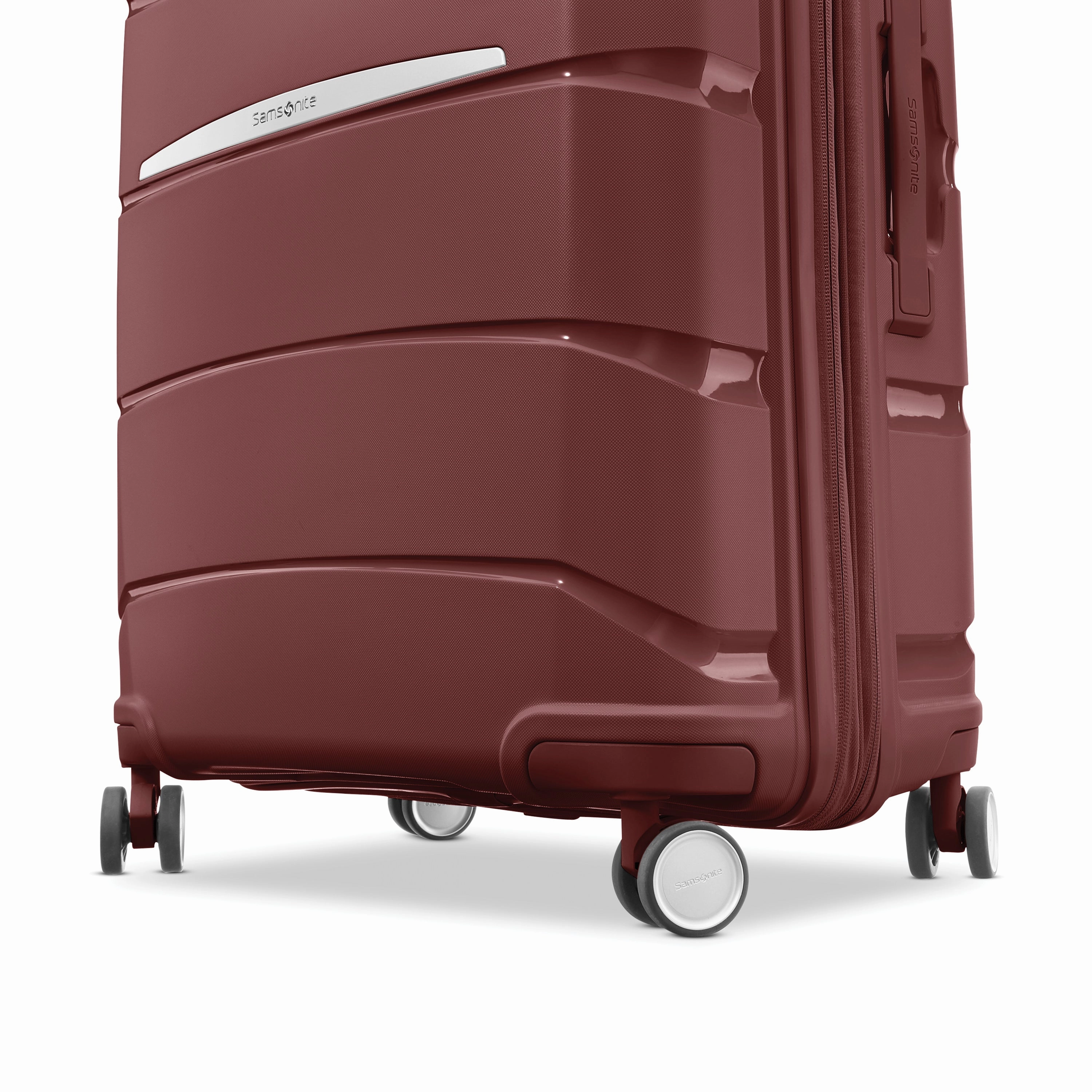 Samsonite Outline Pro Medium Expandable Spinner Luggage