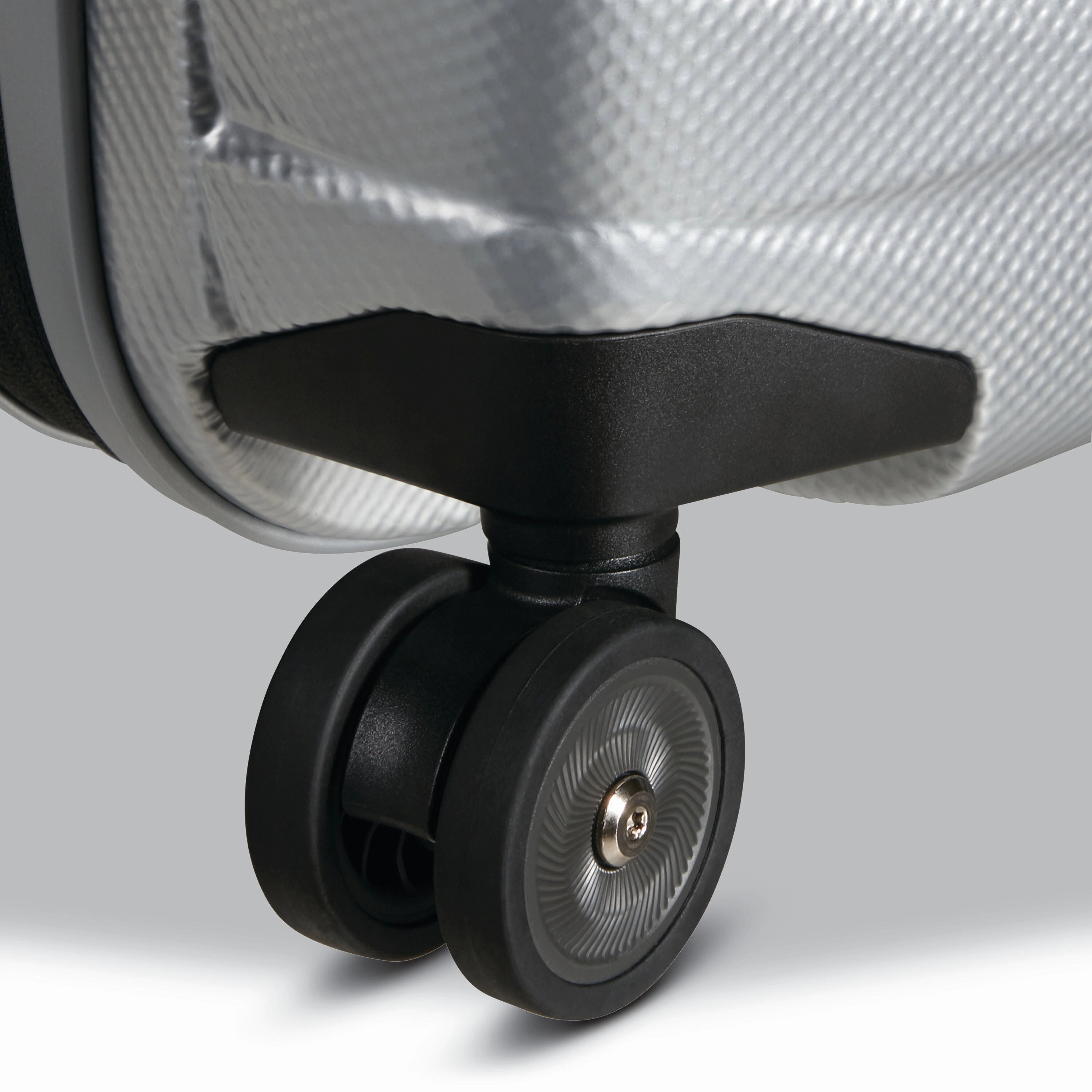 Samsonite Proxis Expandable Spinner Carry-On Luggage