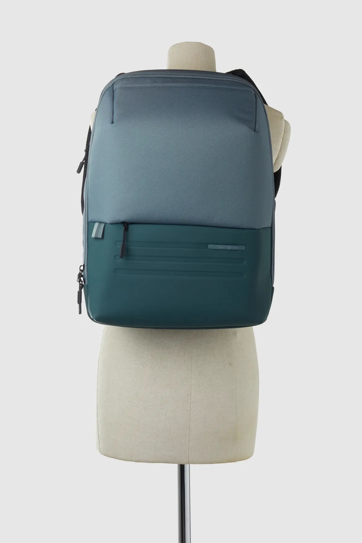 Stackd Biz 15.6" Backpack