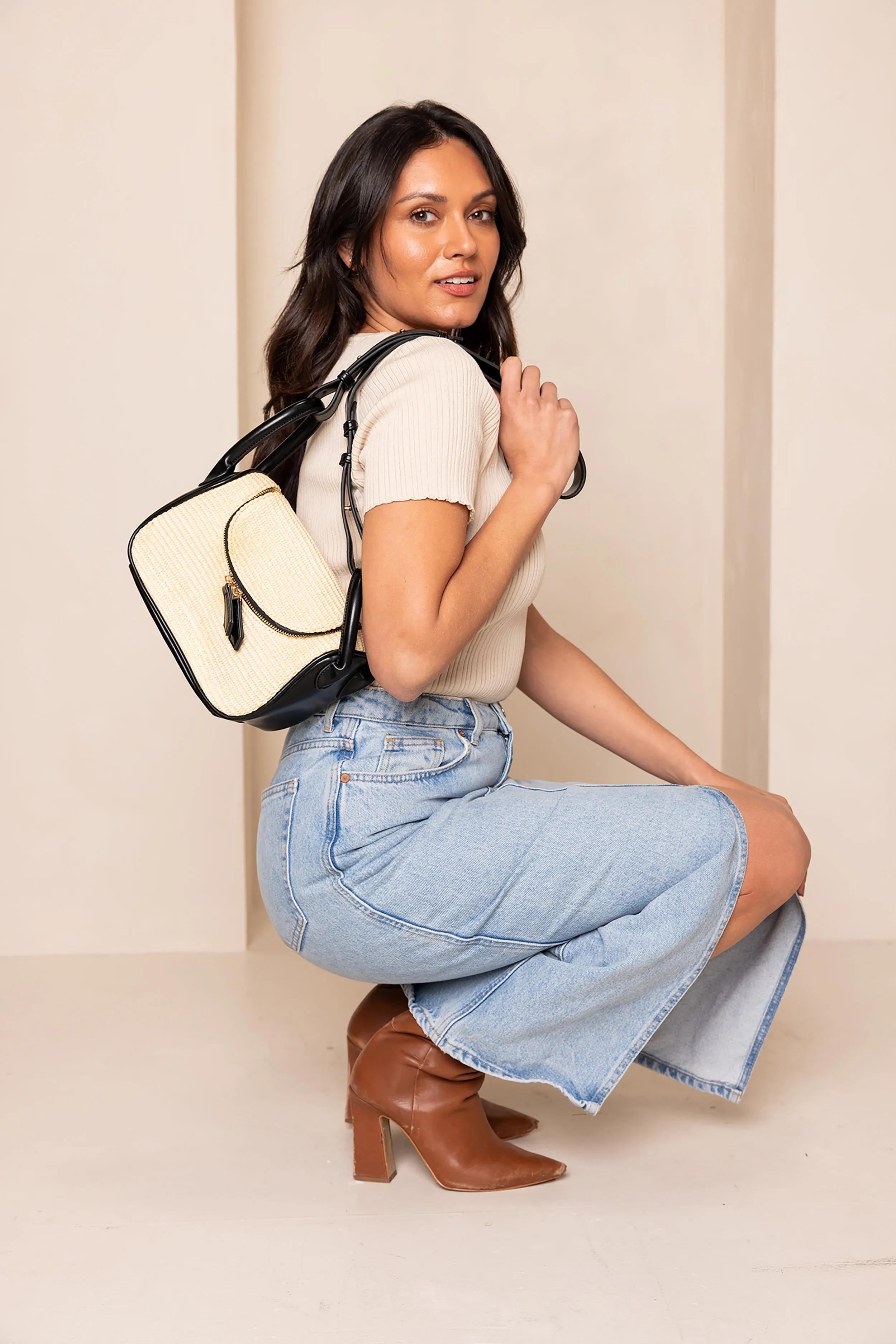 Susan Vegan Straw Crossbody