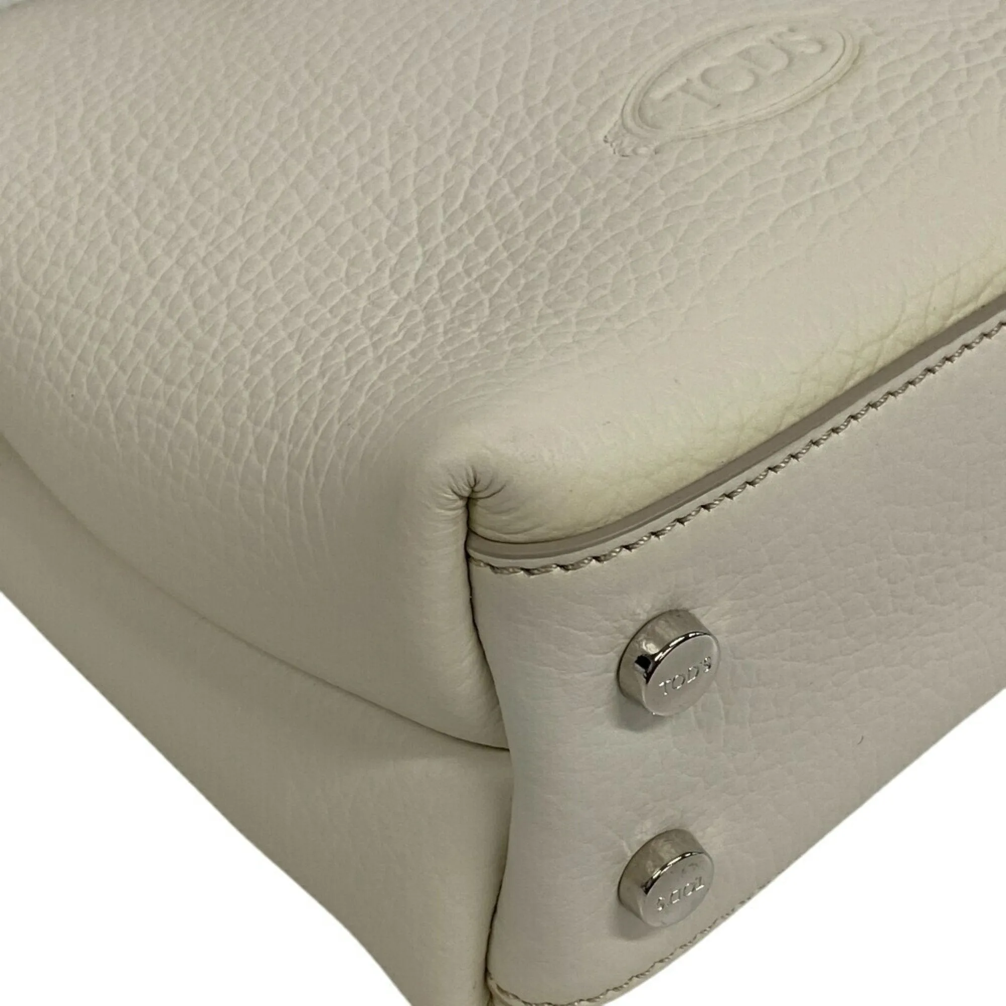 Tod's  Leather Shoulder Bag (Pre-Owned)
