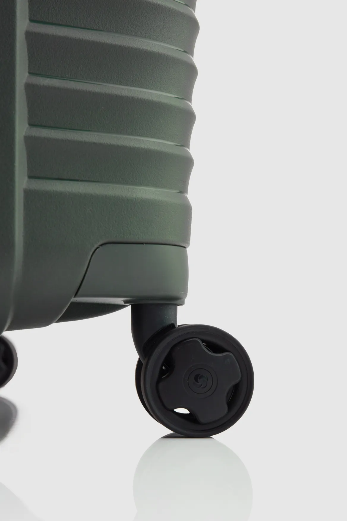 Upscape Carry-On 55cm Suitcase